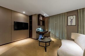CNHOL RADIENT HOTEL
