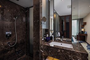 CNHOL RADIENT HOTEL