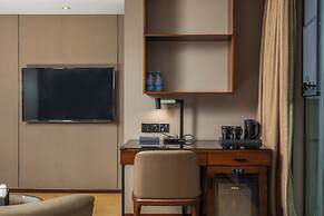 CNHOL RADIENT HOTEL