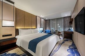 CNHOL RADIENT HOTEL