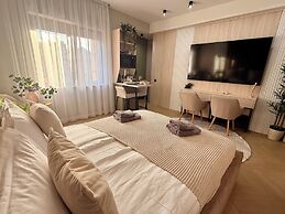 Aiastay Bucharest River Apartments