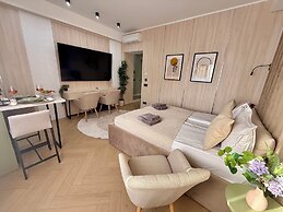 Aiastay Bucharest River Apartments