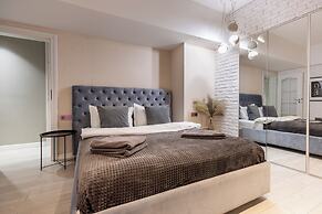 Aiastay Bucharest River Apartments