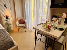 Aiastay Bucharest River Apartments