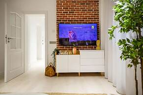 Aiastay Bucharest River Apartments