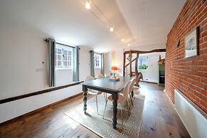 Countryside Cottage in Bulmer- Sleeps 6/7
