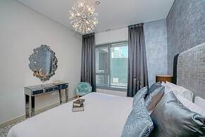 Bellavista - Spacious -1BR & Extra Room