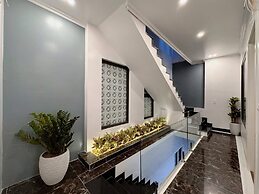 ALUC HOUSE