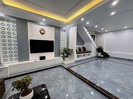 ALUC HOUSE