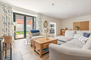 Home Farm Barn - From 500 Per Night