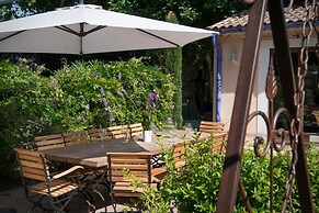 Proven ale House With Pool and spa