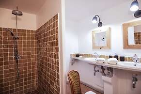 Charming Mas Provencal With Swimming Pool