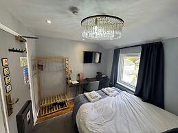 Waterhead Rooms & Suites