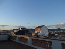 Feel at Sants Apartments