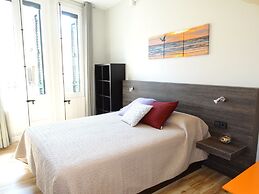 Feel at Sants Apartments