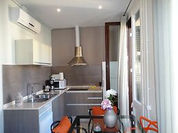 Feel at Sants Apartments