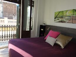 Feel at Sants Apartments