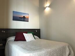 Feel at Sants Apartments