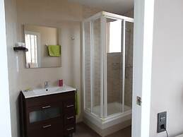 Feel at Sants Apartments