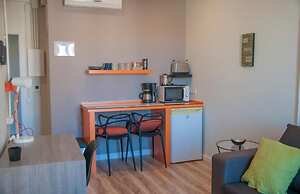 Feel at Sants Apartments
