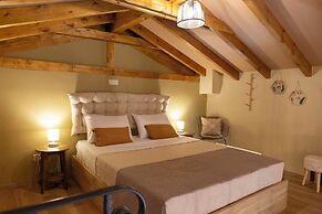 Strofilia Guest House