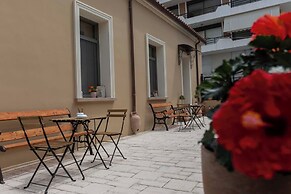 Strofilia Guest House