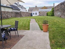 Daly's Back House