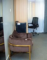 Dhe Jomels Hotel Siaya