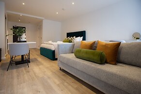 Deluxe Manchester Studio