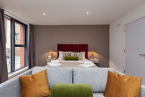 Spacious City Studio