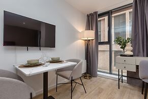 Spacious City Studio