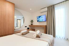 MGK Complex Suite Private Pool Ground Floor