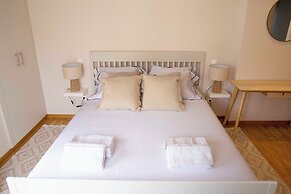 Contemporary Athenian Escape GHH