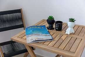 Cezaria Naxos Hotel