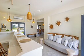 Cezaria Naxos Hotel
