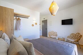 Cezaria Naxos Hotel