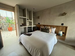 Perla Roca Hotel Boutique - Beach Front