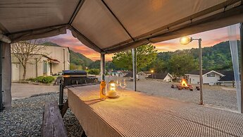 Yeongwol Nature & Retreat