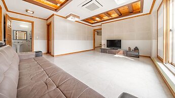 Yeongwol Nature & Retreat