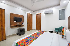 Fabhotel Evergreen