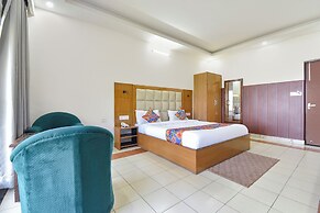 Fabhotel Green Acres