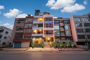 Fabhotel Richa Palace