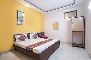Fabhotel Richa Palace