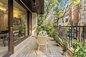 Geet by Akama Homes