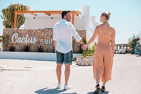 Cactus Suites