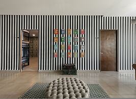 Low bed Mixed Shared Room