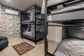 Top Bed Mixed Shared Room