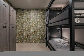 Top Bed Mixed Shared Room