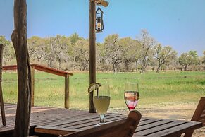 Khwai Mokoro Safaris and Campsites