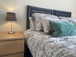The Dooley, 3-beds, Sleeps 6, Pet Friendly